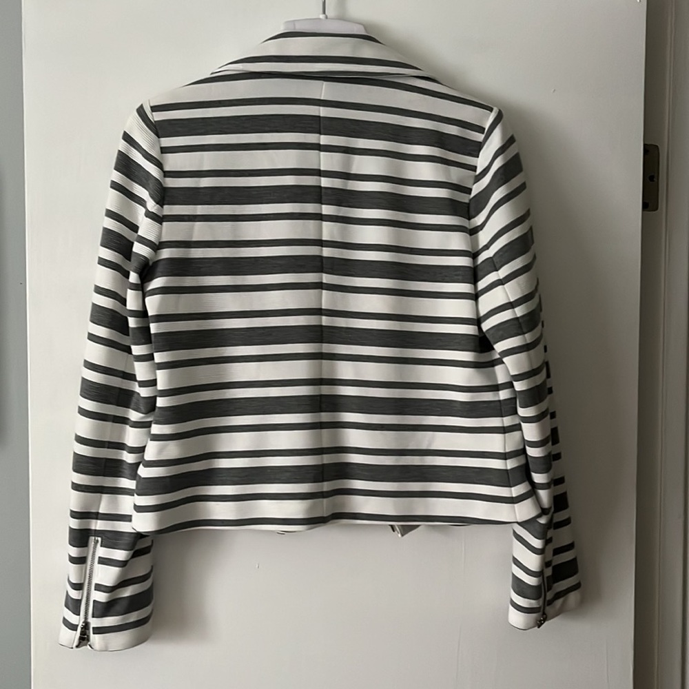 Bagatelle Gray and White Striped Moto Style Blazer - Picture 2 of 6